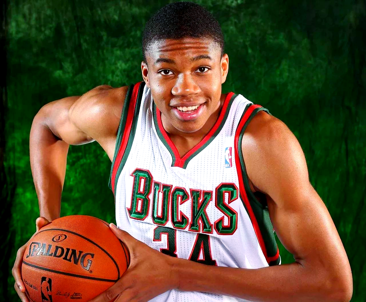 包含字母哥新星突破纪录表现惊艳，IG未来可期！的词条