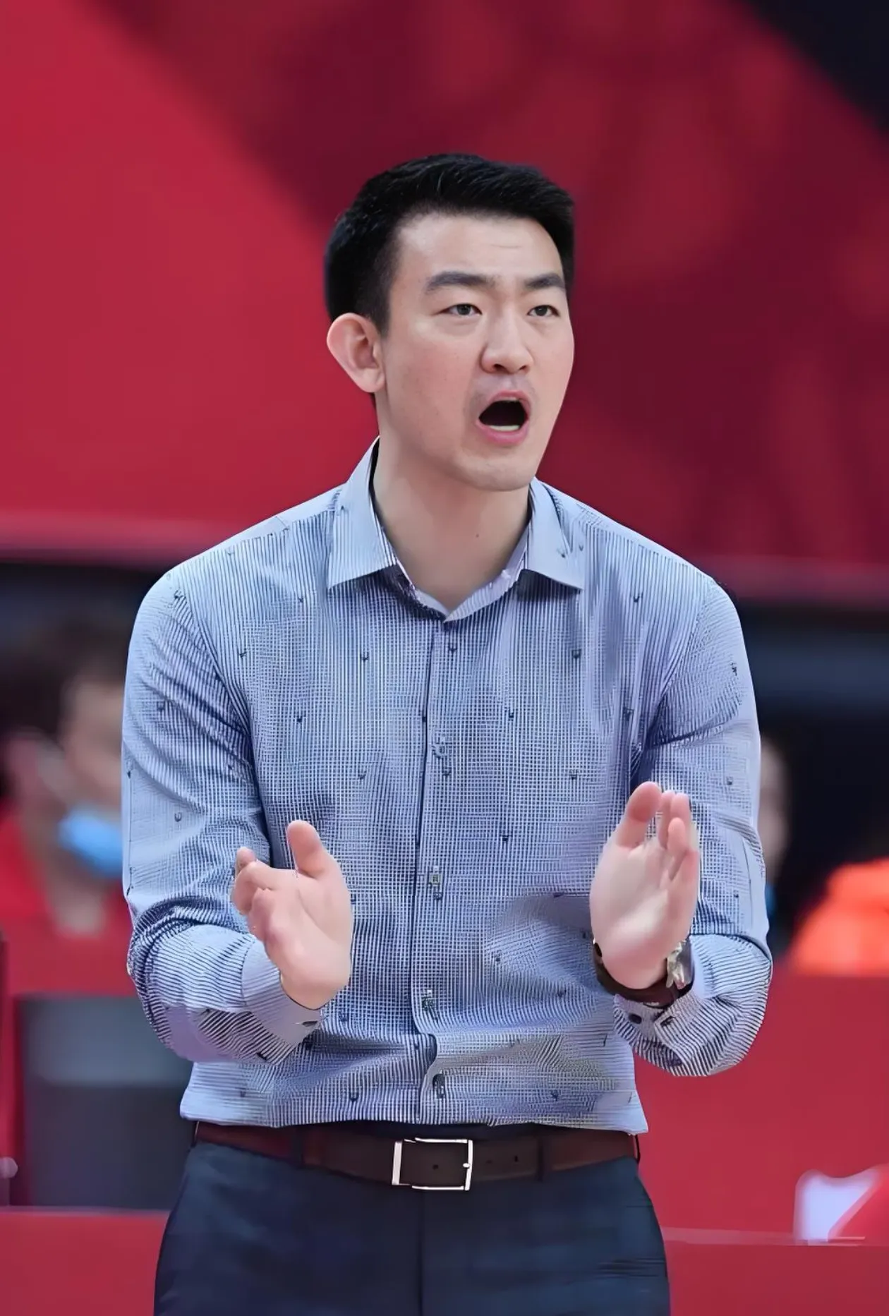 NBA季后赛赛程吃紧，广厦男篮集结日官宣签约，目标明确，阵容厚度经受考验的简单介绍