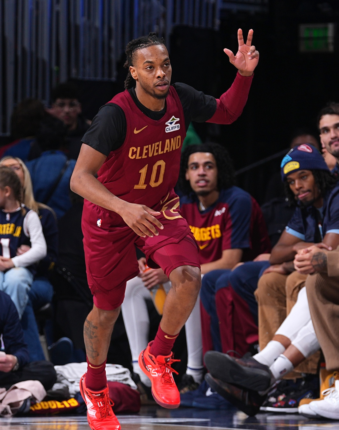 九游官网底特律活塞迎欧冠关键赛，转会期止住颓势，赛场秩序良好，训练强度明显提升的简单介绍